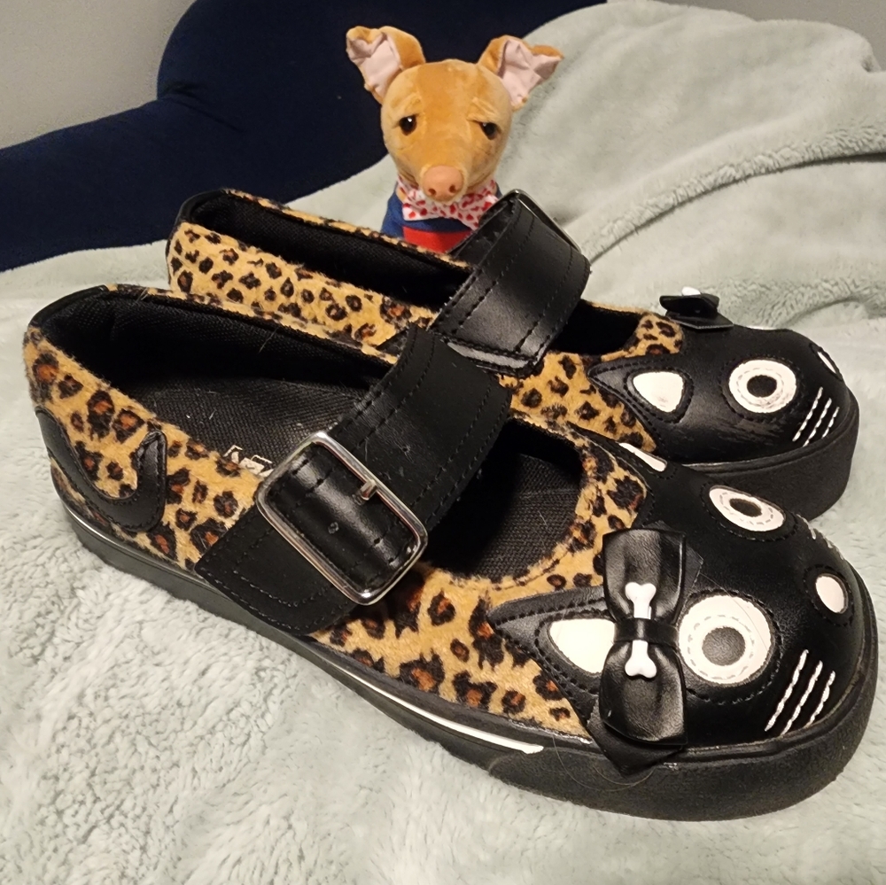 TUK fuzzy kitten Mary Jane creepers, women's 7, hard to find, great condition 😻